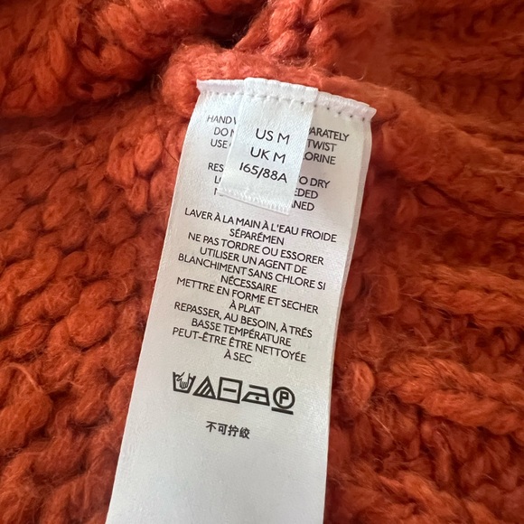 Urban Outfitters women’s size M cropped cardigan - Picture 3 of 5